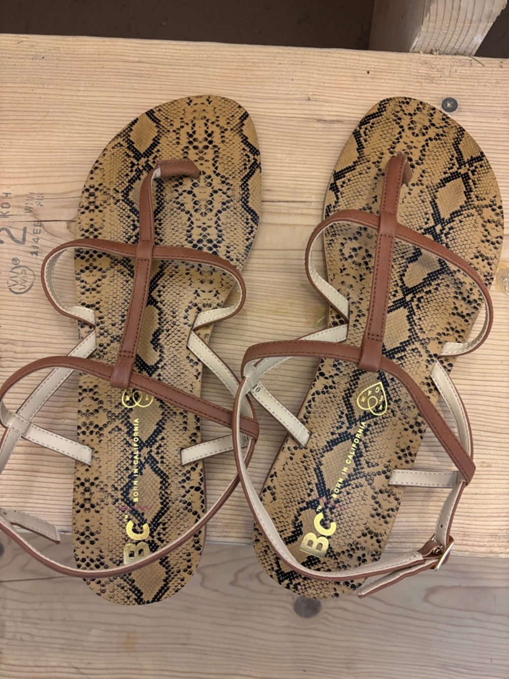 BCBG strapped T sandals